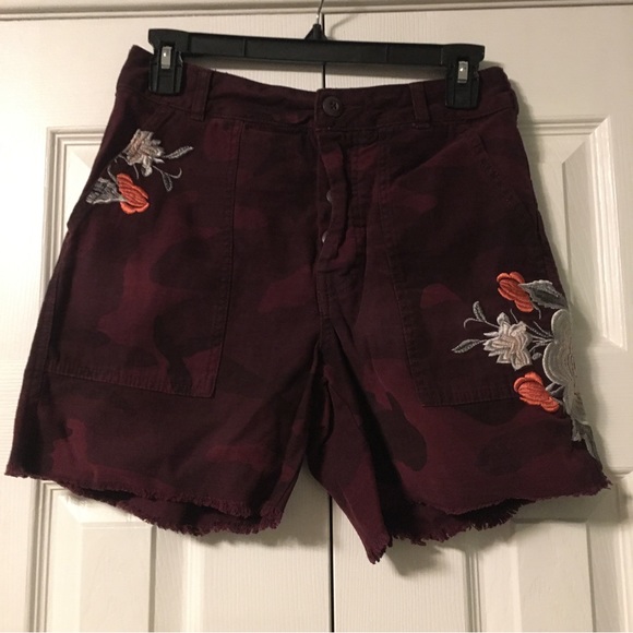 Free People Embroidered Scout Shorts Camo Floral - Picture 4 of 16